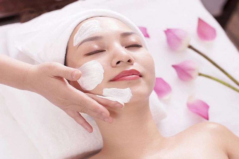 Có nên đi spa chăm sóc da? Lợi ích của việc chăm sóc da tại spa 1