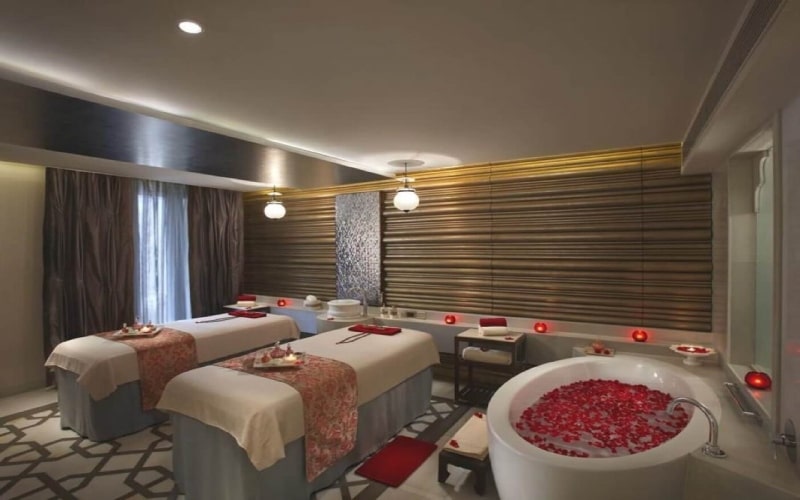 Giường spa hay còn được biết đến với tên gọi khác là giường massage Giường spa hay còn được biết đến với tên gọi khác là giường massage