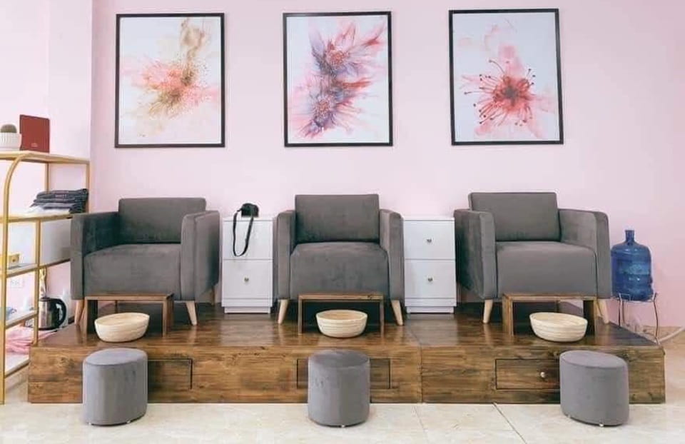 mẫu ghế nail đơn giản