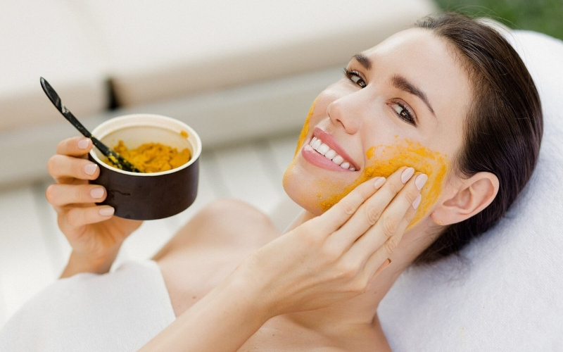 Da bị vết thâm mụn mãi không hết phải làm sao?3