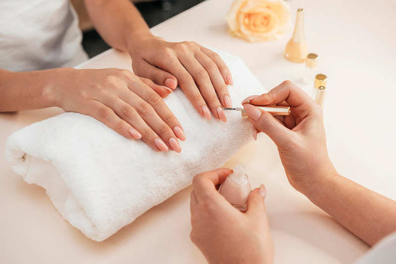 Sơn móng tay có bị ung thư không? Sự thật cần biết 2