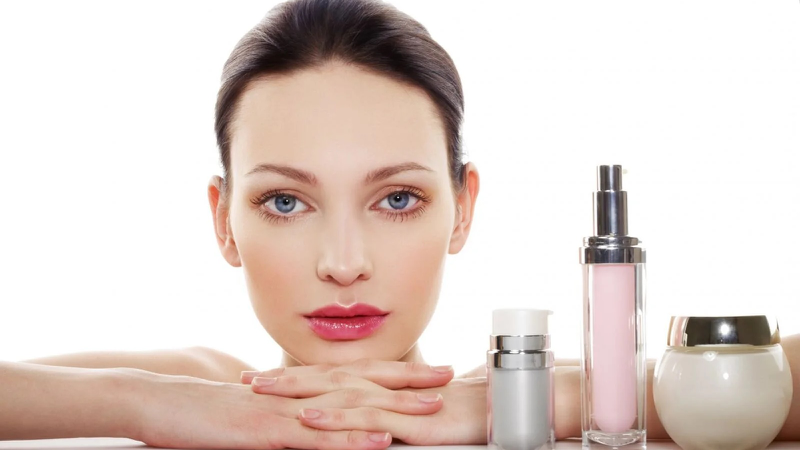 Serum vitamin C không dùng chung với gì? Sử dụng kết hợp với gì? 4