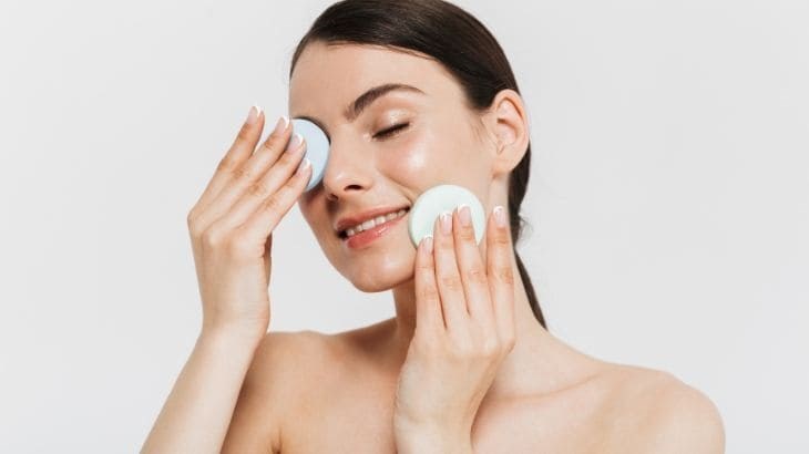 Thời gian skincare tùy vào từng quy trình của mỗi cá nhân và sự thẩm thấu của dưỡng chất Thời gian skincare tùy vào từng quy trình của mỗi cá nhân và sự thẩm thấu của dưỡng chất